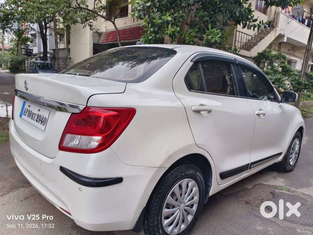 Maruti Suzuki Swift Dzire Vxi Optional, 2021, Petrol