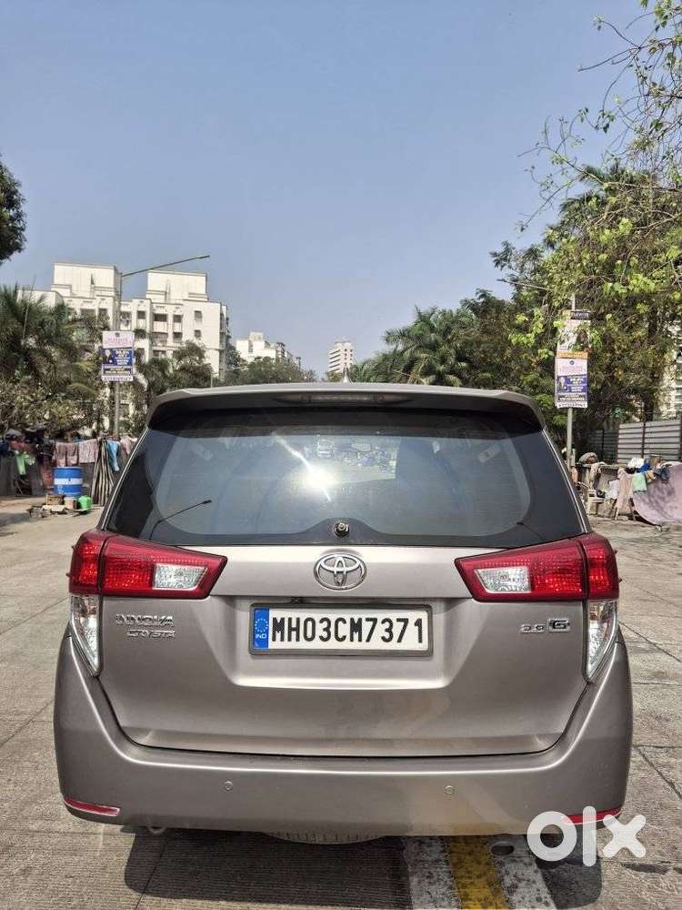 Toyota Innova Crysta [ ] 2.4 Gx At 7 Str, 2017, Petrol