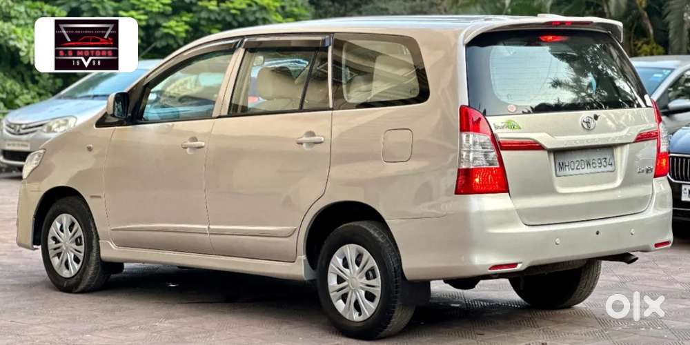 Toyota Innova 2.5 G (diesel) 8 Seater Bs Iv, 2015, Diesel