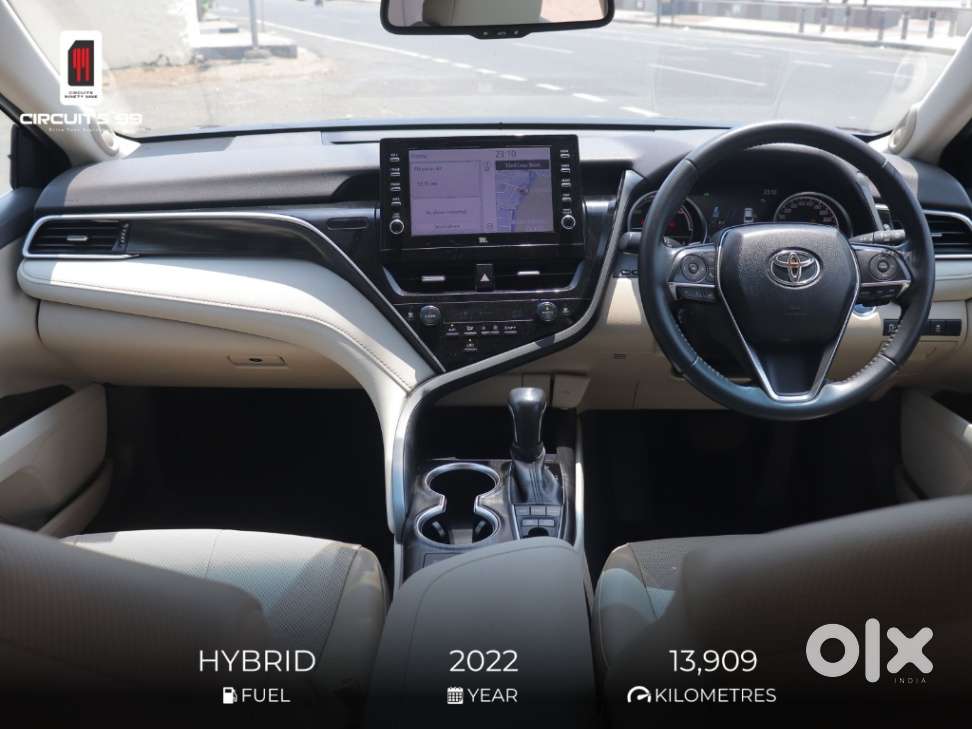 Toyota Camry Hybrid, 2022, Petrol