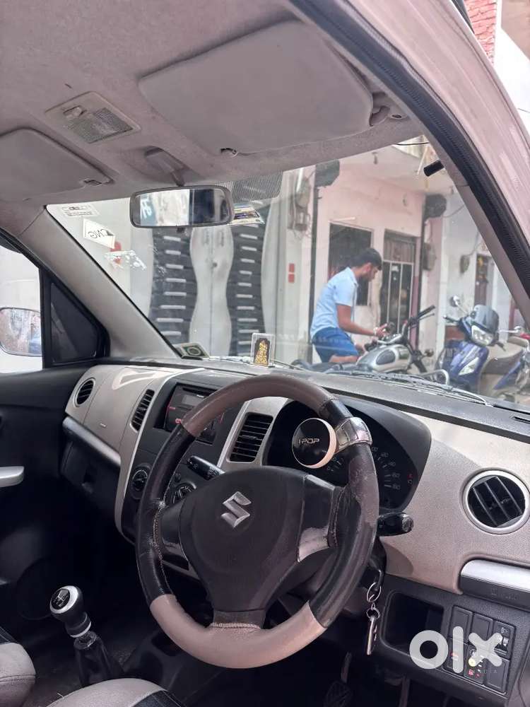Maruti Suzuki Wagon R Lxi 2014(december)cng+petrol 77000 Driven