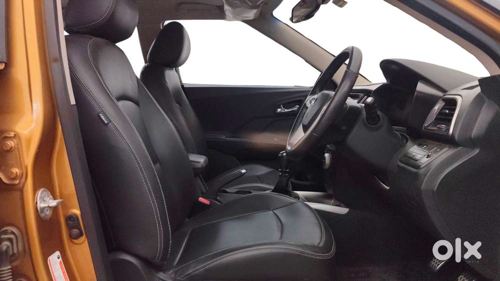 Mahindra Xuv300 W8 Option, 2022, Petrol