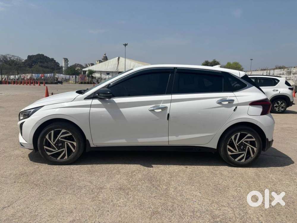 Hyundai I20 Asta (o) 1.2 Mt, 2024, Petrol
