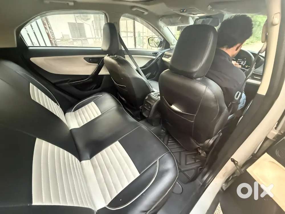Tata Nexon Pure Petrol 2024