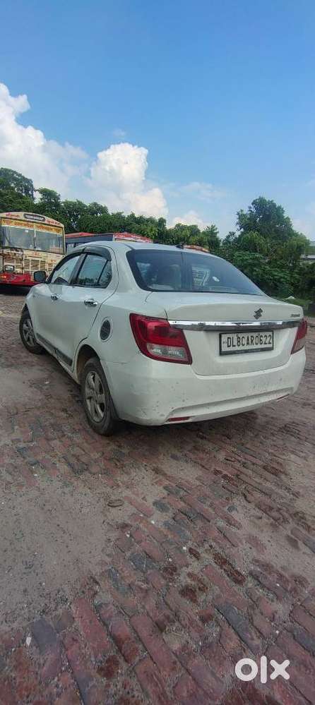 Maruti Suzuki Swift Dzire 1.2 Lxi Bsiv, 2017, Cng & Hybrids