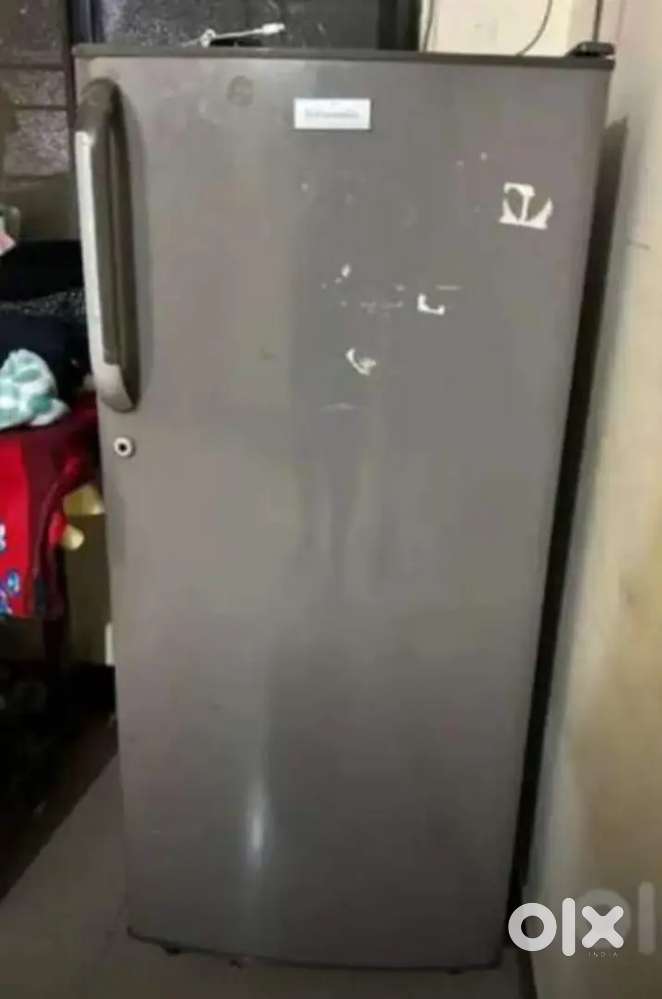 Freez in sale rs 1500
