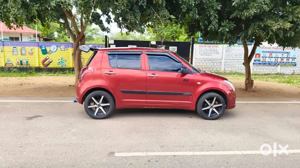 Maruti Suzuki Swift 2010