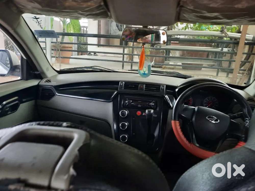 Mahindra Kuv 100 2016 पेट्रोल