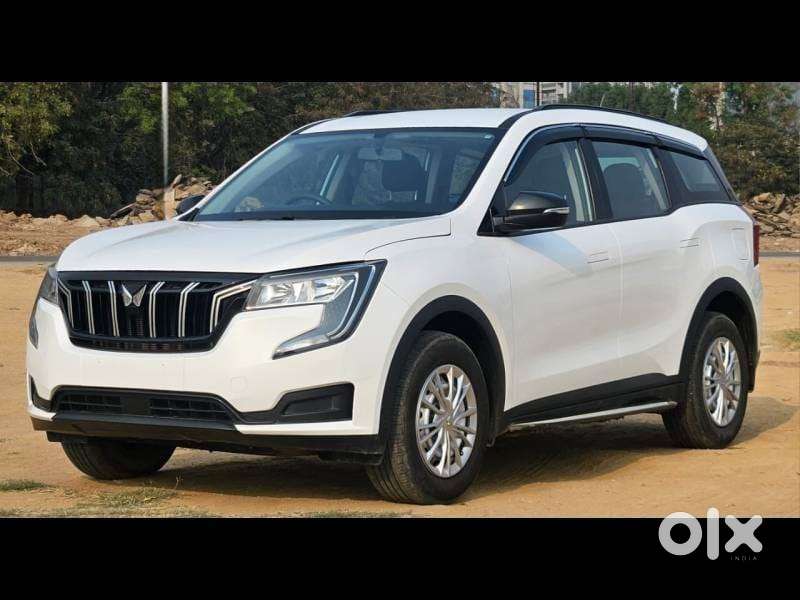 Mahindra Xuv700 Mx Diesel Mt 5 Str (e), 2023, Diesel