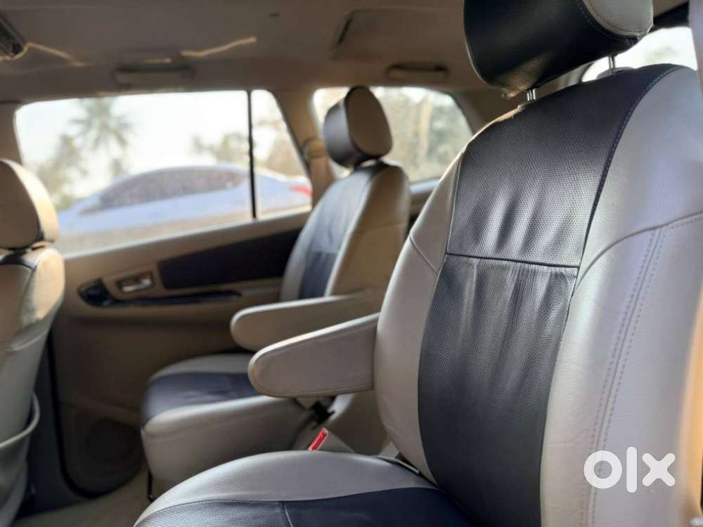 Toyota Innova 2.5 Zx 7 Str Bs-iv, 2013, Diesel