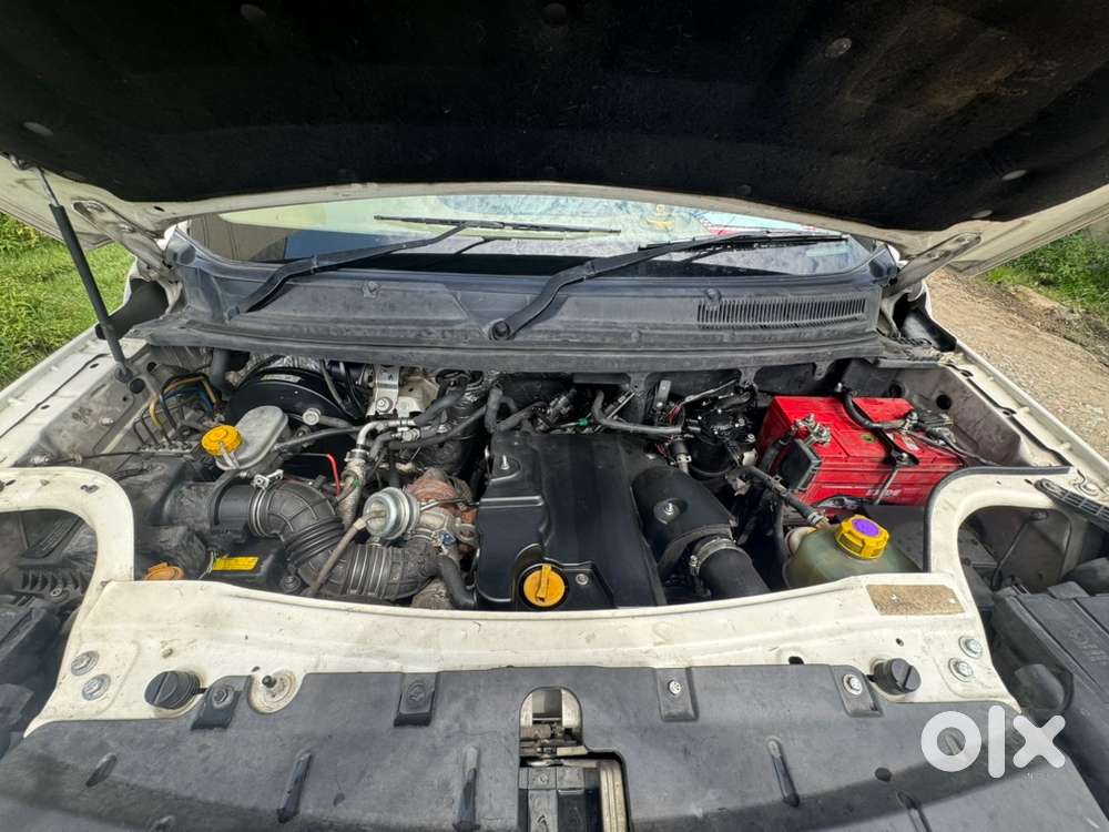 Mahindra Tuv 300 2016