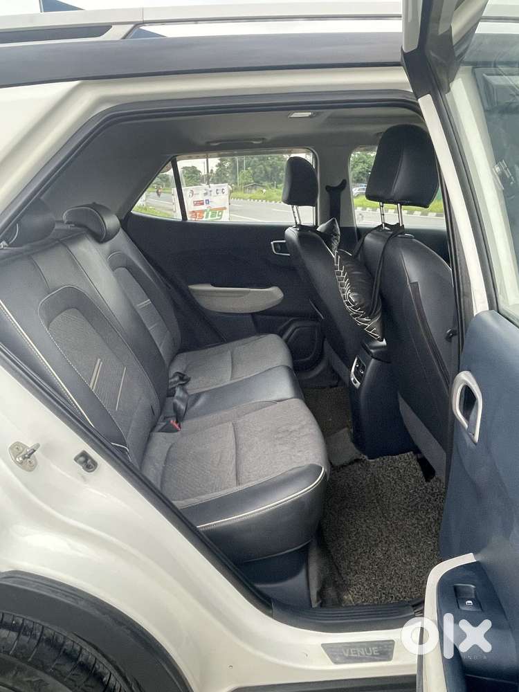 Hyundai Venue 1.0 Sx Turbo Imt Dual Tone Sport, 2019, Petrol