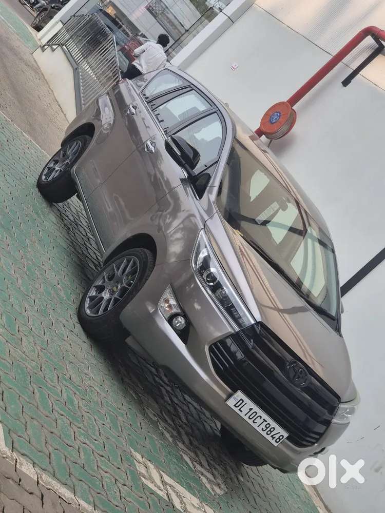 Toyota Innova Crysta Low Km V Option