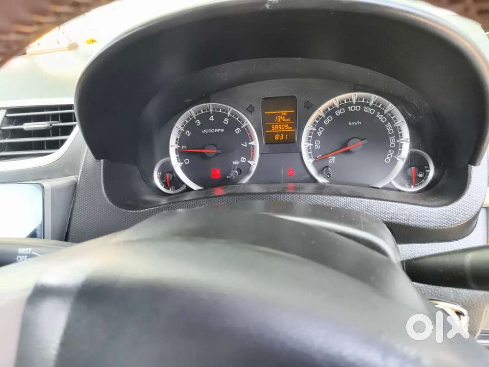 Maruti Suzuki Swift Vxi, 2017, Petrol
