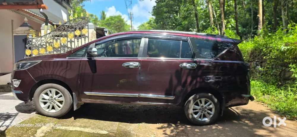 Toyota Innova Crysta 2017