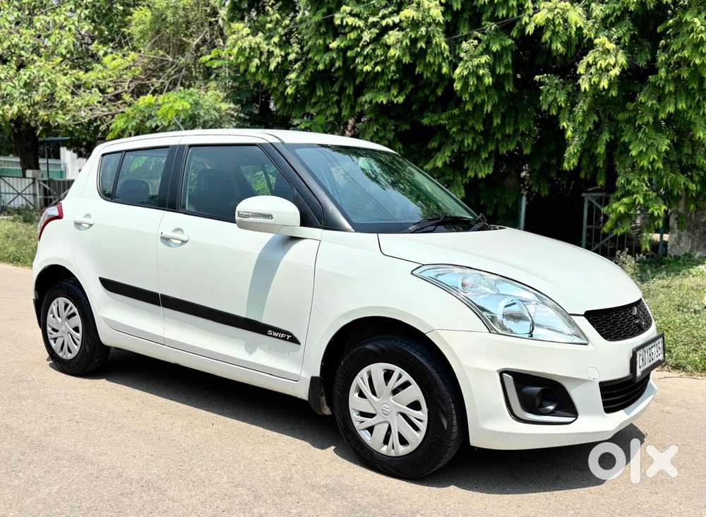 Maruti Suzuki Swift Vxi Optional, 2015, Petrol