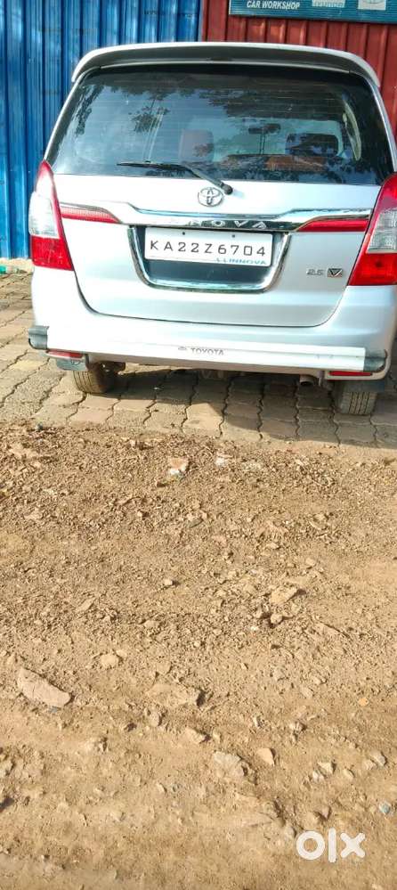 Toyota Innova 2015