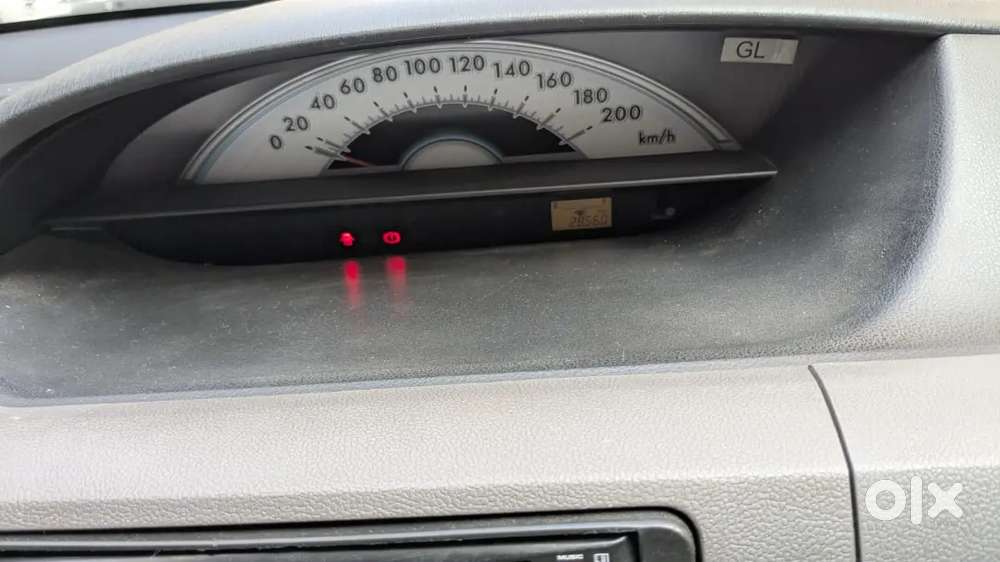 Toyota Etios Liva 2011 Petrol Well Maintained