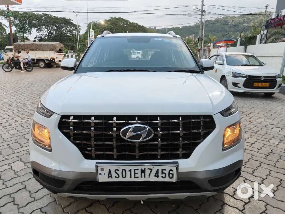 Hyundai Venue S Petrol Manual 2020