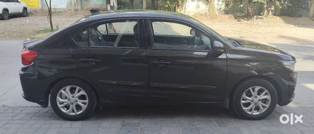 Urgent Sale My Car Honda Amaze Vx
