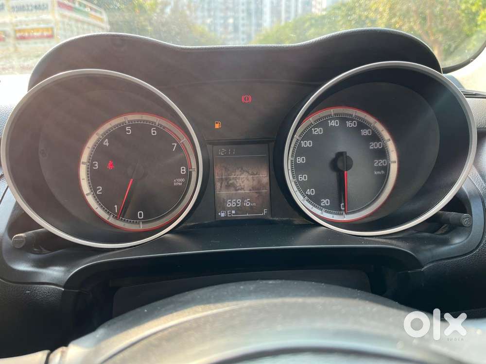 Maruti Suzuki Swift Vvt Vxi, 2021, Petrol