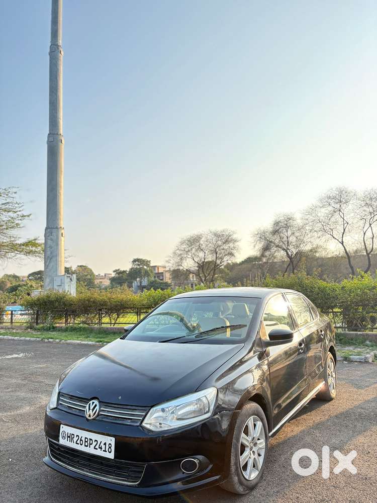 Volkswagen Vento Celeste 1.6 Highline, 2012, Petrol
