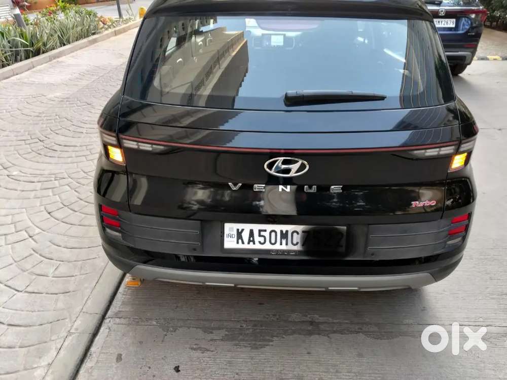 Hyundai Venue S(o) Dct-2024- For Sale