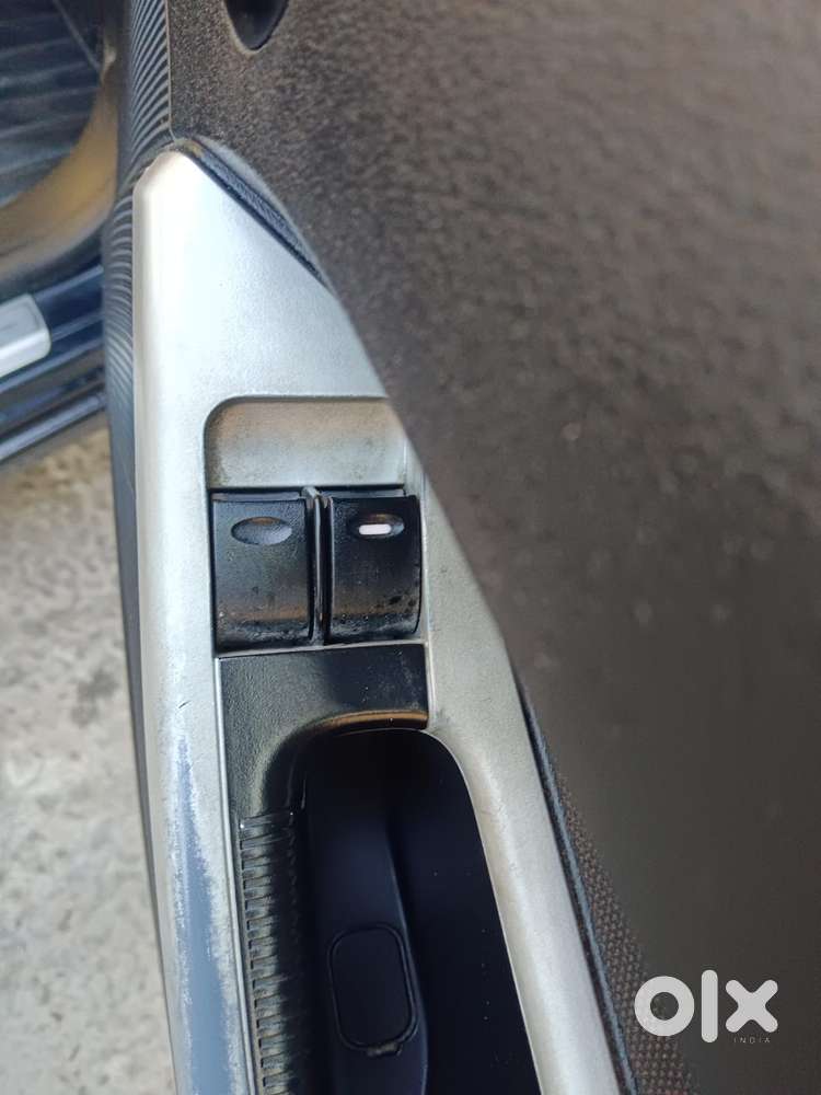 Ford Figo 1.2p Titanium Mt, 2010, Petrol