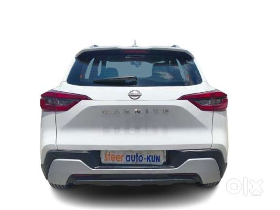 Nissan Magnite Xv Turbo Cvt Red Edition, 2022, Petrol