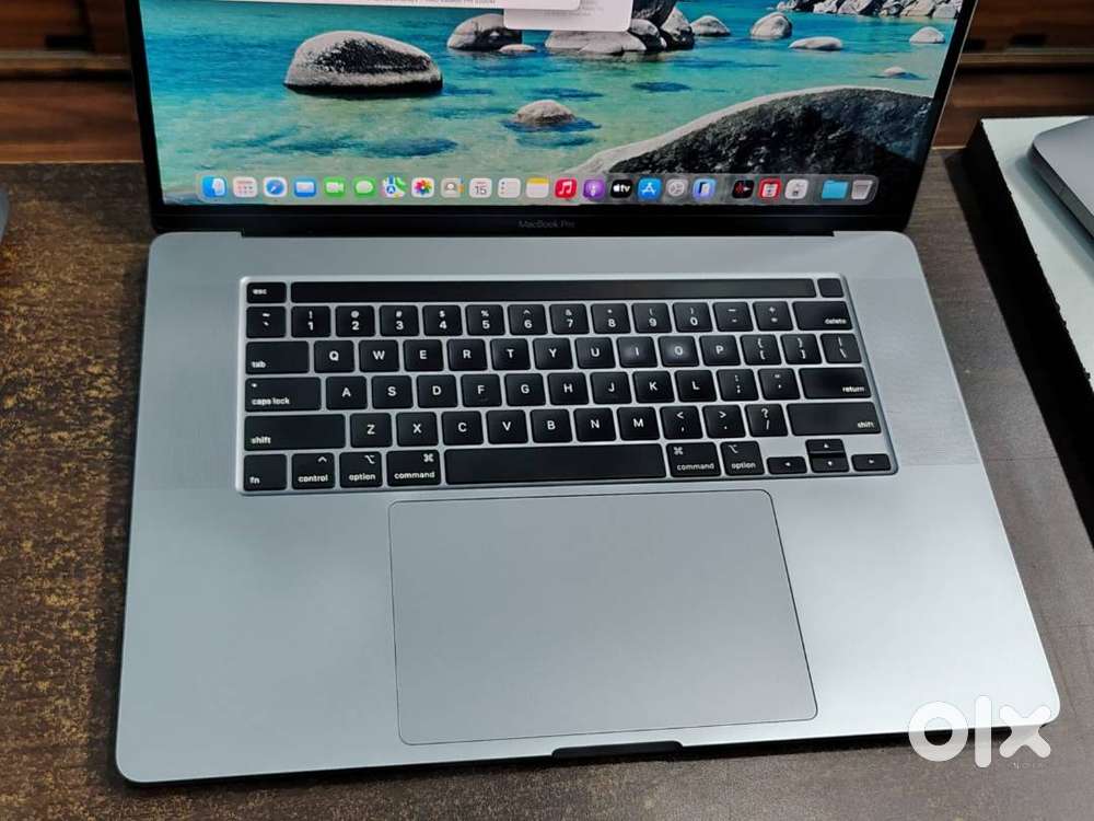 ֍ MacBook Pro A2141- I7 Processor*16 GB RAM-4 GB AMD Radeon