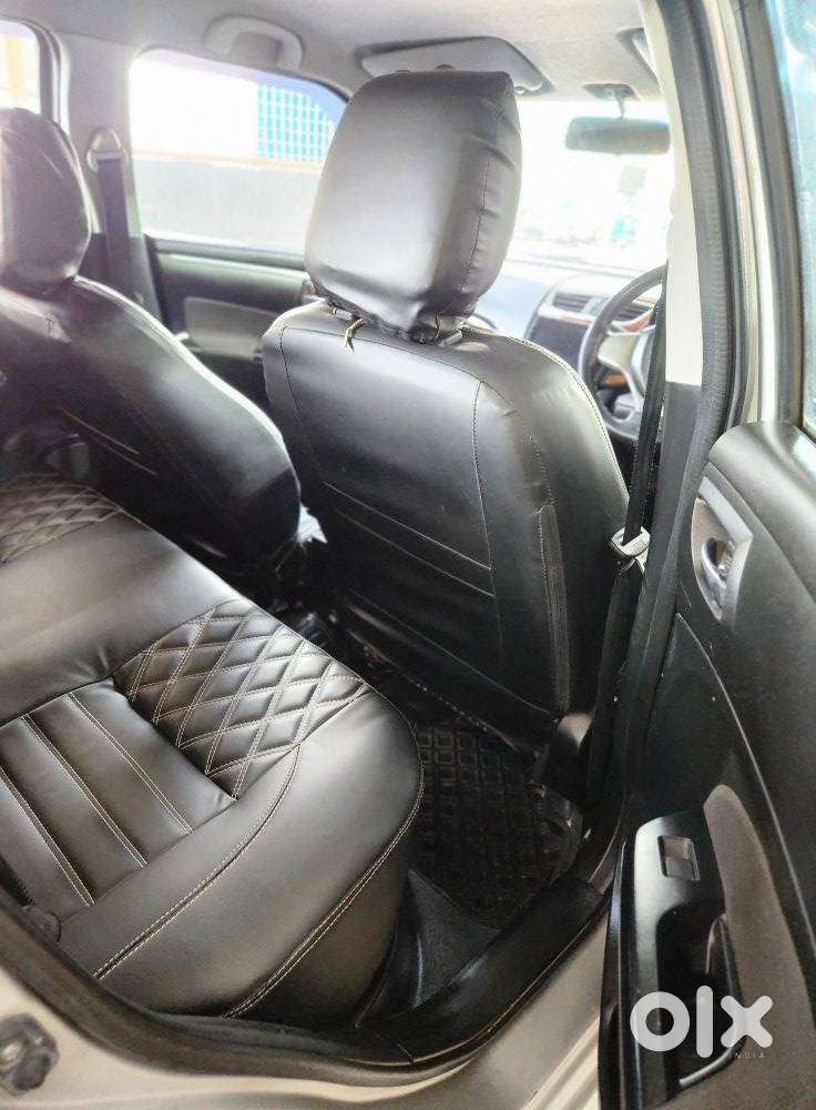 Maruti Suzuki Swift Vxi With Abs, 2011, Petrol