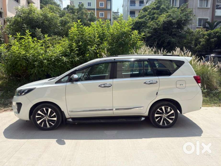 Toyota Innova Crysta 2.4 Z 7 Str, 2022, Diesel