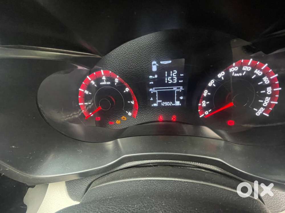 Mahindra Xuv 3xo Mx3 Petrol Manual 2025
