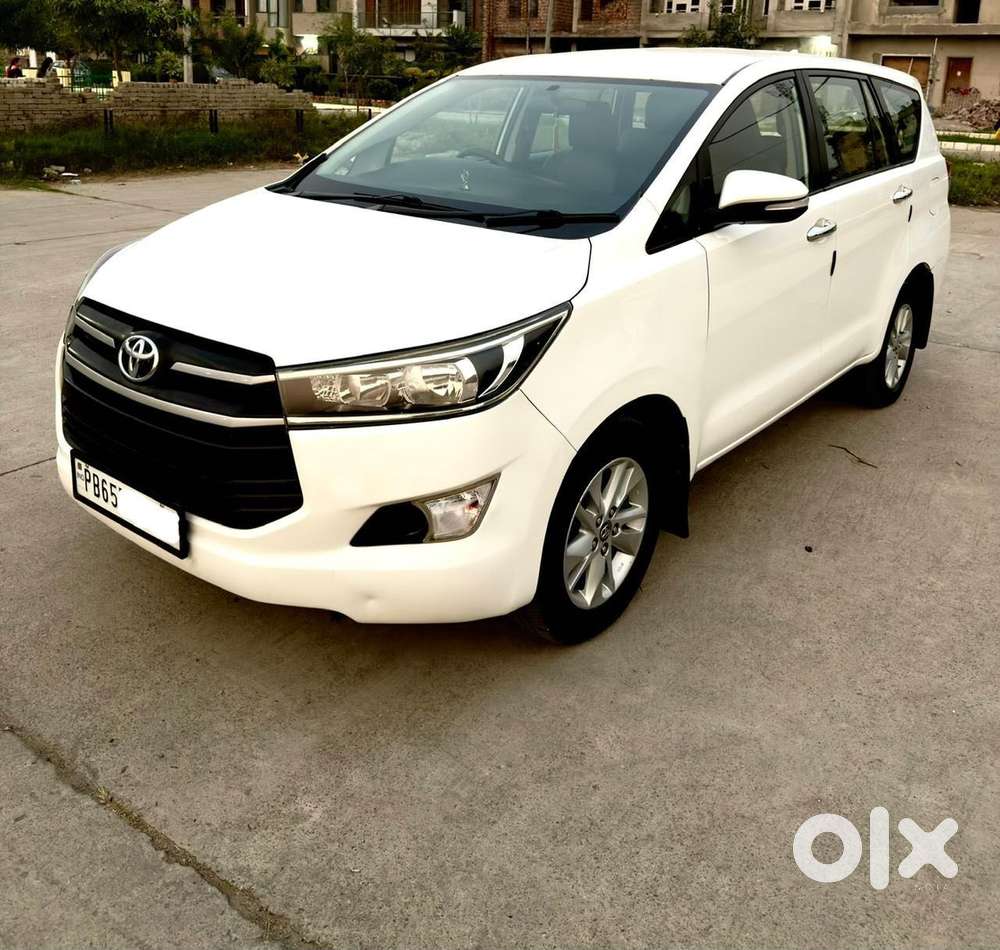 Toyota Innova Crysta 2.4 G Mt, 2017, Diesel