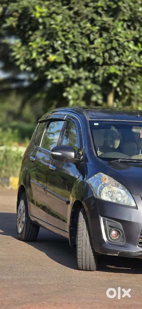 Maruti Suzuki Ertiga Vxi (cng) 2013