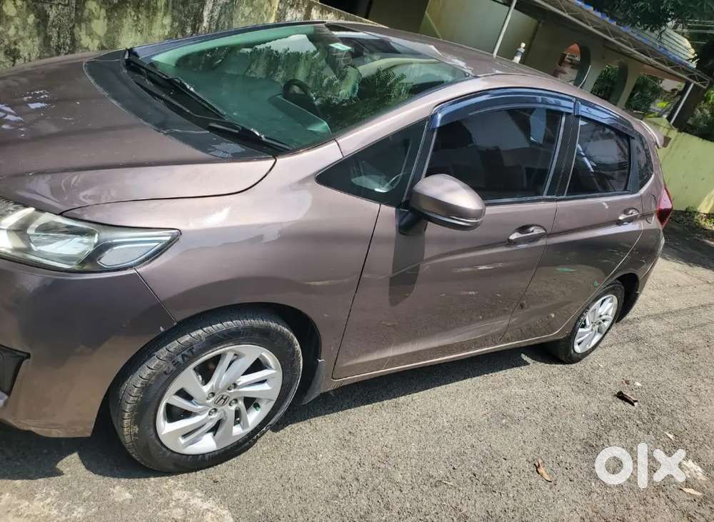 Honda Jazz 2016 Petrol 750000 Km Driven