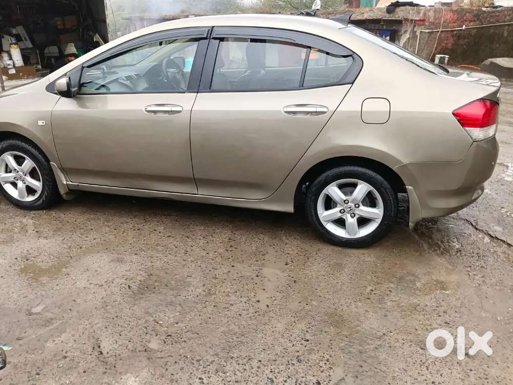 Honda City 2011 Cng & Petrol 98000 Km Driven Good Condition