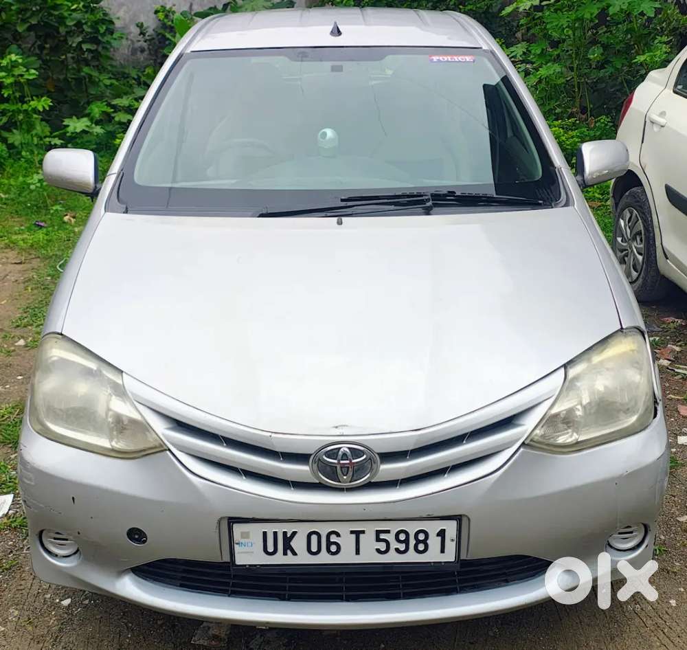 Toyota Etios Liva G 2011