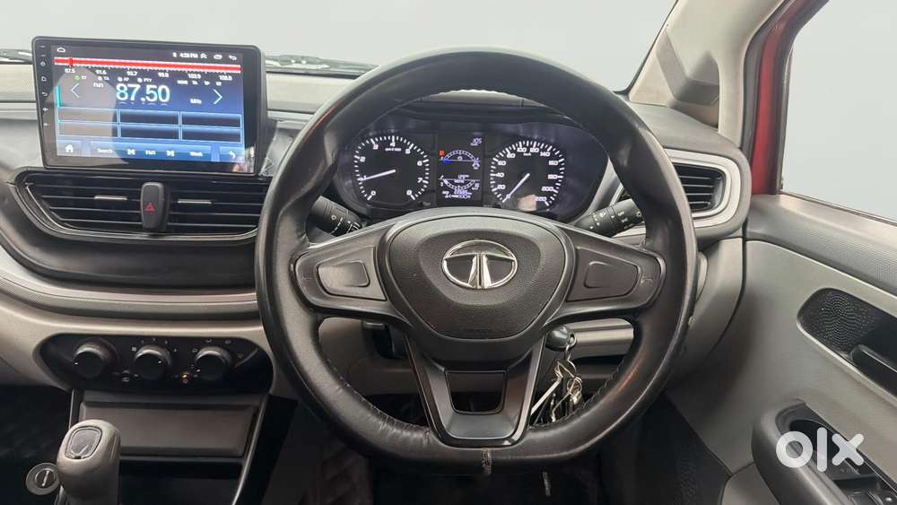 Tata Altroz 1.2 Xe, 2020, Petrol