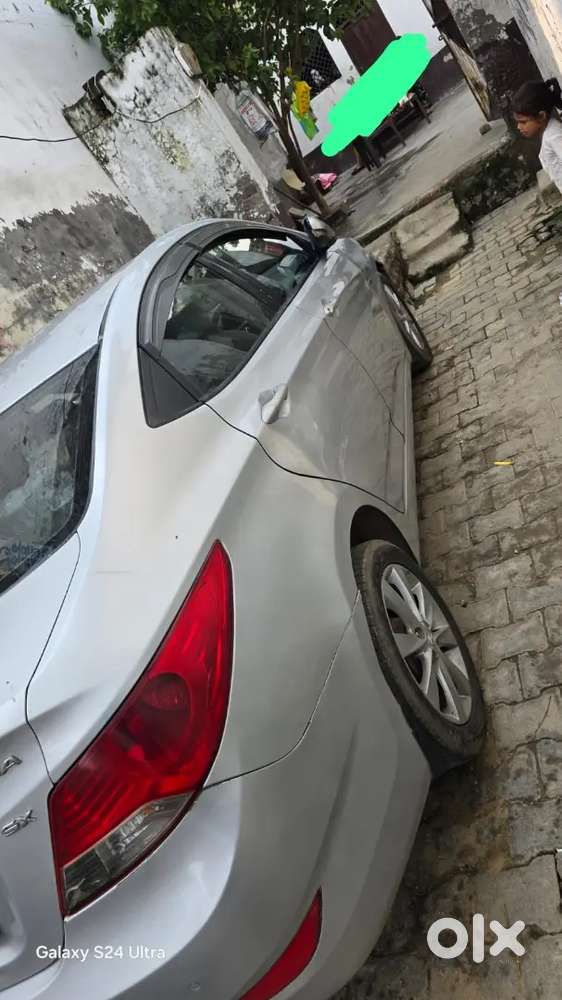 Hyundai Verna Month 09/ 2012 Model
