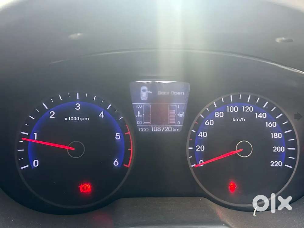 Hyundai I20 2013 Diesel 100000 Km Driven Push Button Start Top