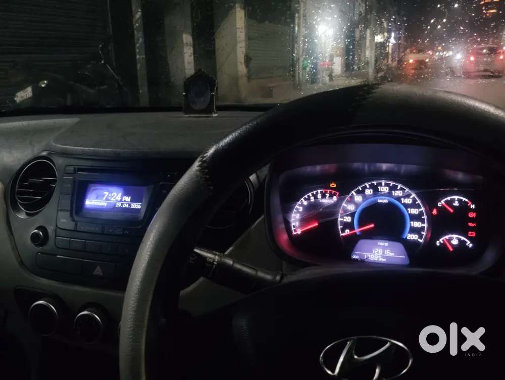 Hyundai Grand I10 2017 Petrol Well Maintained