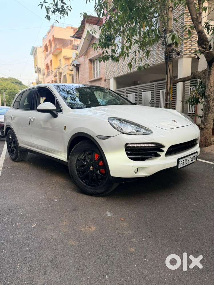 Porsche Cayenne 2013 Diesel 74000 Km Driven