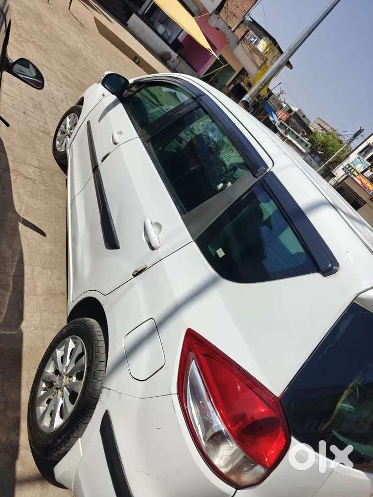 Maruti Suzuki Ertiga 2013 Diesel 200000 Km Driven