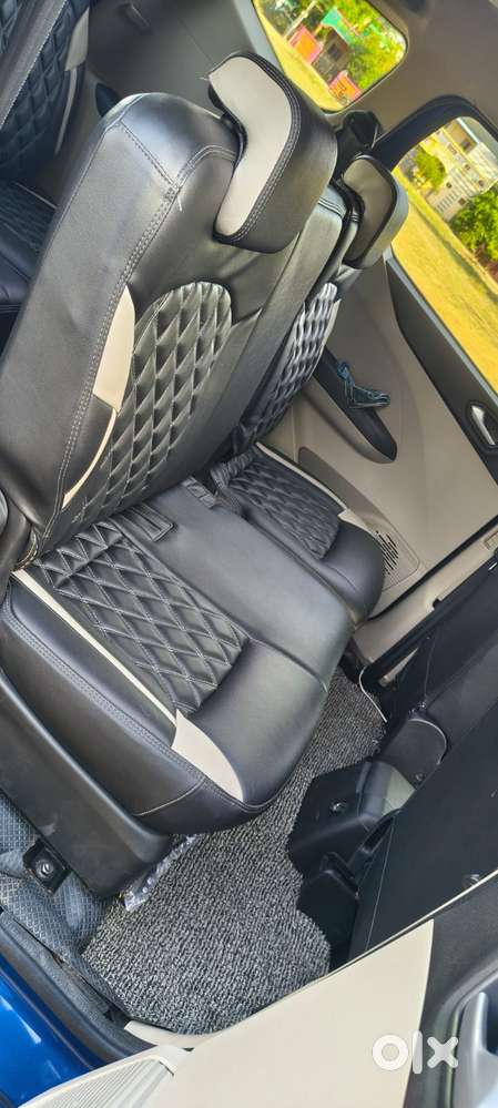 Renault Triber Rxz, 2023, Petrol