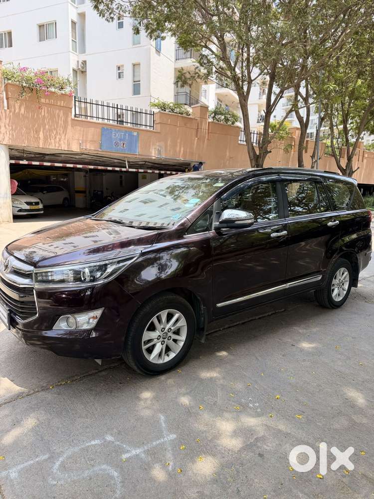 Toyota Innova Crysta 2.8z Automatic, 2017, Diesel