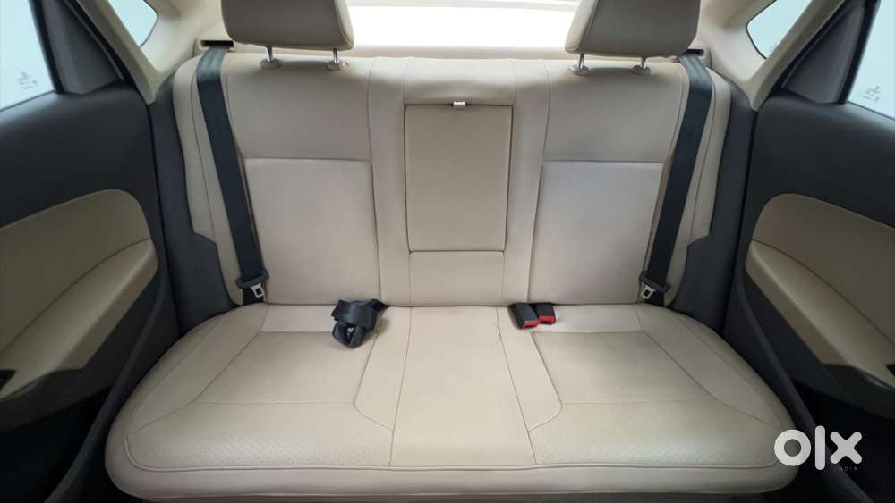 Volkswagen Vento 2010-2013 Petrol Highline At, 2022, Petrol