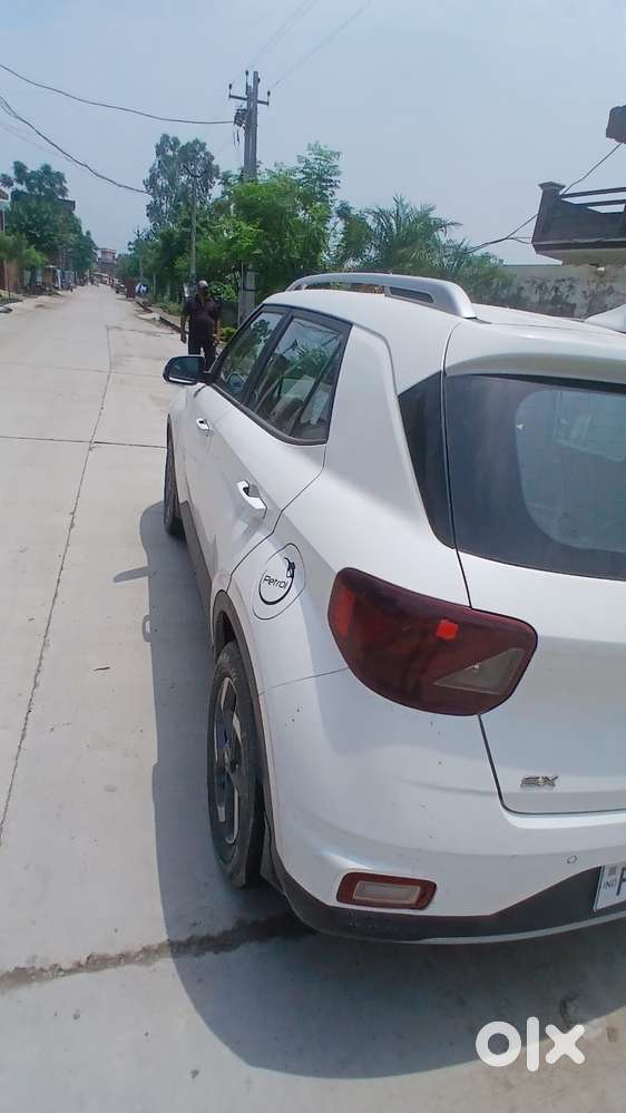 Hyundai Venue Petrol 2020