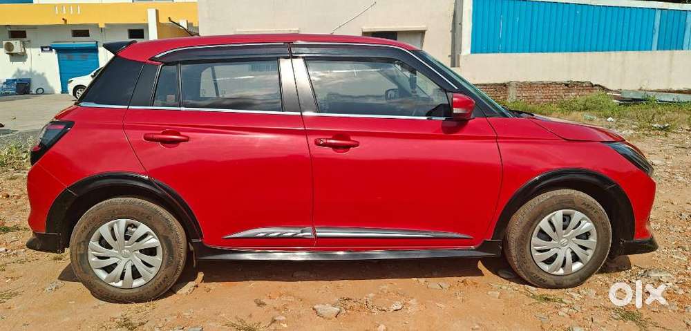 Maruti Suzuki Swift Vxi + Manual, 2024, Petrol