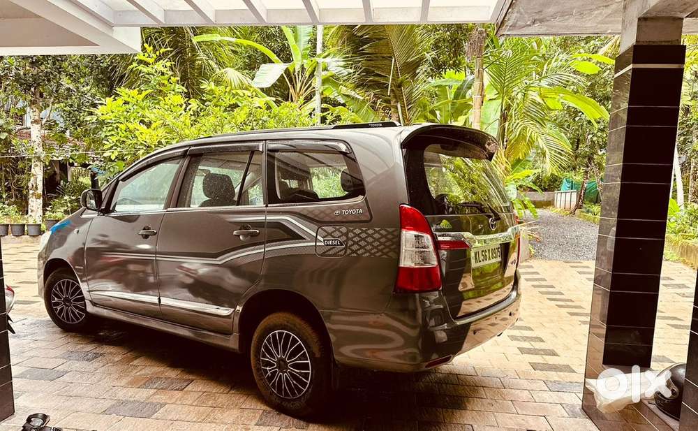 Toyota Innova 2013 Diesel Well Maintained
